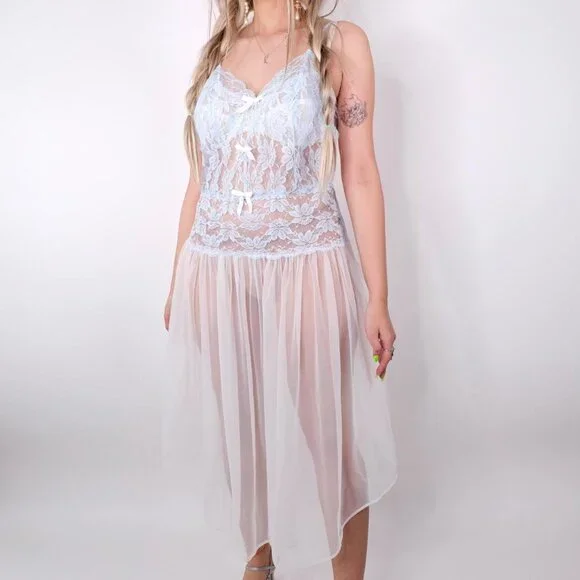 VINTAGE BLUE LACE BACKLESS SLIP DRESS - Picture 3 of 7